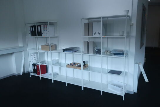 Reolsortiment med indhold