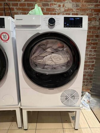 Vaskemaskine BLOMBERG BW96M54W + understel (1 år gammel)