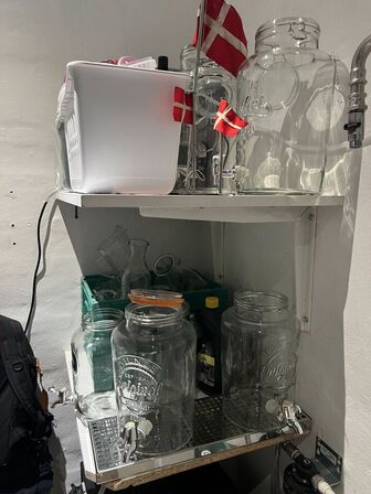 8 stk. blandede drinks dispensere