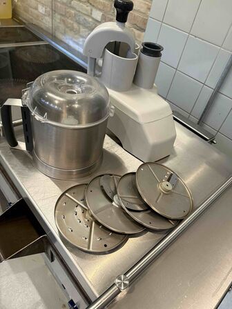 Robot R301 Ultra cutter/grøntskærer inkl. tilbehør.