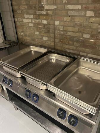 13 stk. Gastrobakker