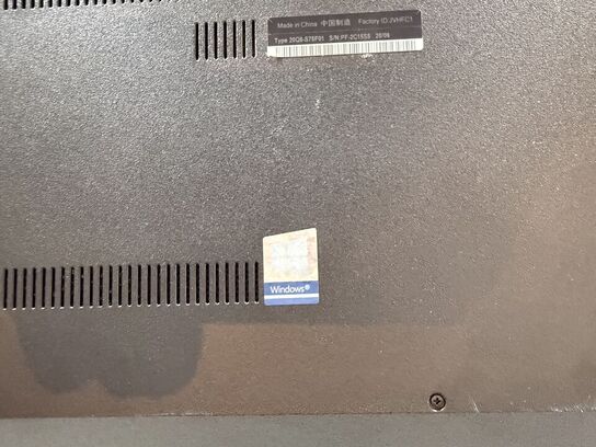 Bærbar computer LENOVO L590