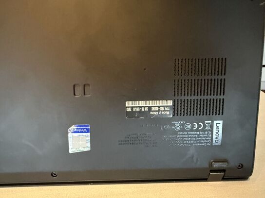 Bærbar computer LENOVO X1 Carbon 7th gen.