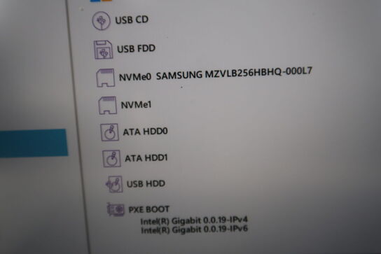 Bærbar computer LENOVO X1 Carbon 7th gen.