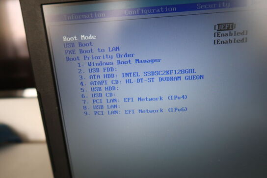 Bærbar computer LENOVO V110-15ISK
