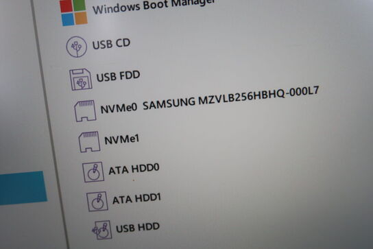 Bærbar computer LENOVO X1 Carbon 7th gen.