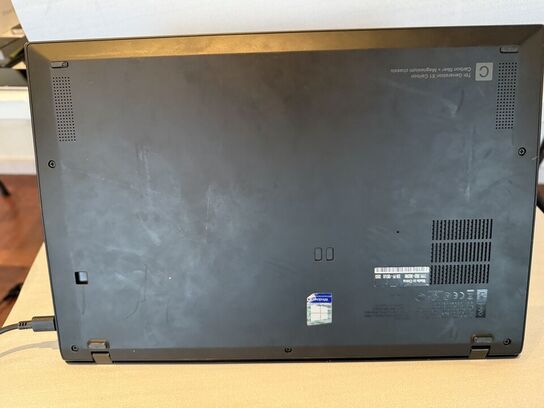 Bærbar computer LENOVO X1 Carbon 7th gen.