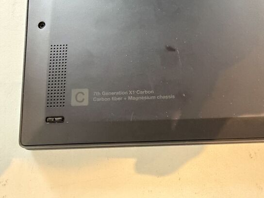 Bærbar computer LENOVO X1 Carbon 7th gen.