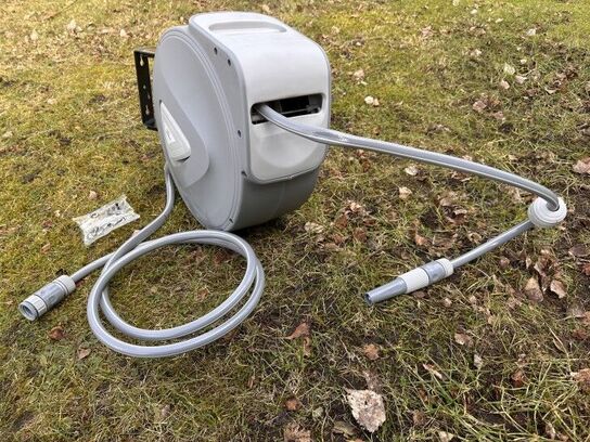 Automatisk slangeopruller til vand med 20m slange