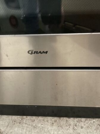 Komfur, brugt. GRAM.