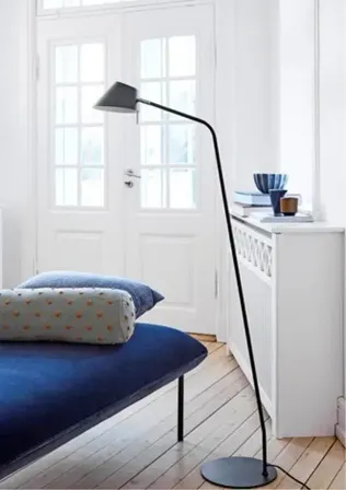 Frandsen office gulvlampe matt black 140 cm(ubrugt)