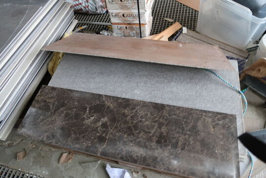 Byggmaterial: Naturstensfliser, stropper mv.  HANG GREY MARBLE