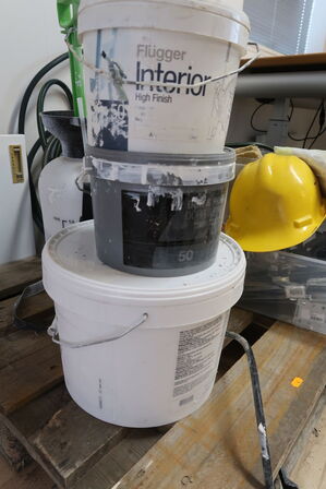 Div. Redskaber: Maling, sprøjter mv.  FLÜGGER/ GARDEN Model: Highfinish