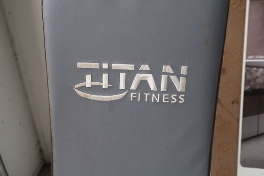 Multifunktionel træningsmaskine TITAN FITNESS Model: 765496