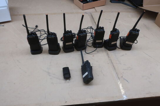 9 stk. Walkie-talkie RETEVIS RT24