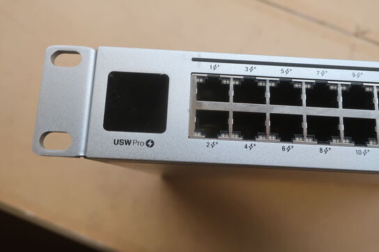Switch UNIFI PRO 48 POE