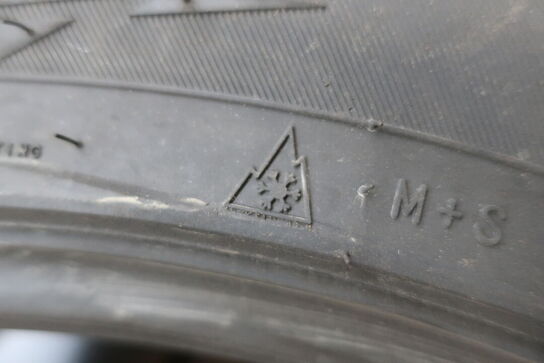 Dæk NOKIAN TYRES 265/45R21