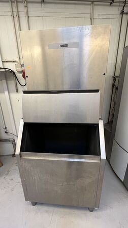 Isterninge Maskine ZANUSSI R404A