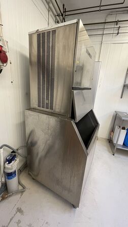 Isterninge Maskine ZANUSSI R404A