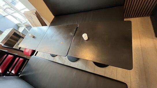 2 Stk  3 Pers. Sofa Moduler + 3 Borde 