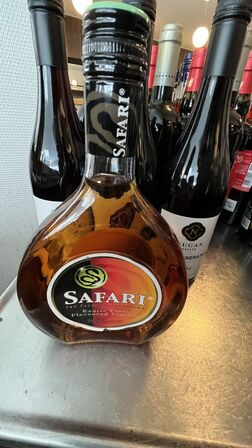 Vin & Spritus 10 Fl. Hvidvin , Likør