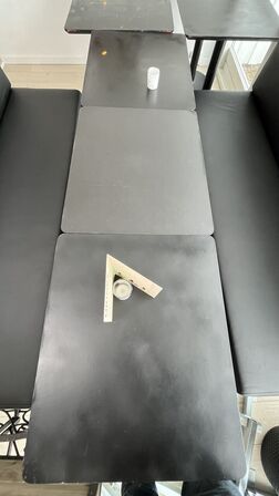 2 Stk  3 Pers. Sofa Moduler + 3 Borde 