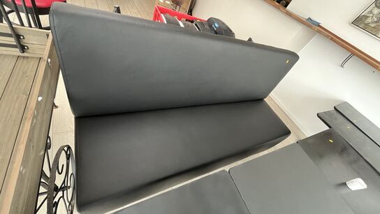 2 Stk  3 Pers. Sofa Moduler + 3 Borde 