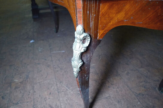 12 stk. møbler, sofa med ny stofrulle til ombetrækning