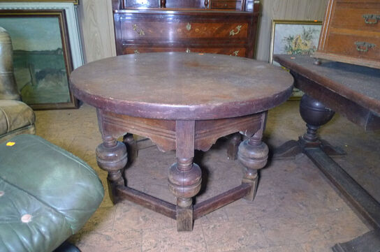 12 stk. møbler, sofa med ny stofrulle til ombetrækning