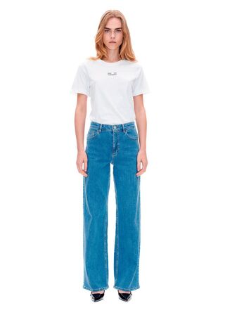 Nicette BAUM UND PFERDGARTEN Str.: 40