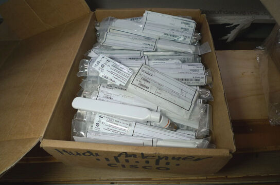 Ca. 230 stk. Cisco 2,4 GHz/5 GHz Swivel Dipole Antenna