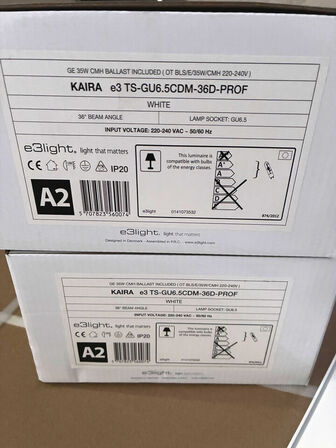 230V lysskinne 200cm hvid m/3 stk. lamper + start og slut montering