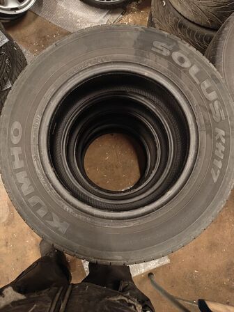 4 stk. Kumho 215/65r15 dæk (MOMSFRI)