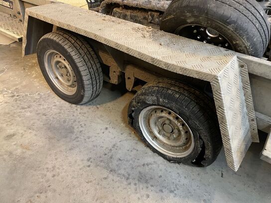 Maskintrailer VARIANT 3518M4