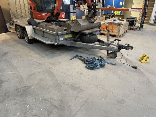 Maskintrailer VARIANT 3518M4