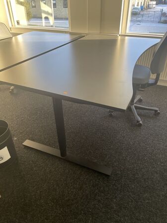 Hæve/sænkebord KINNARPS