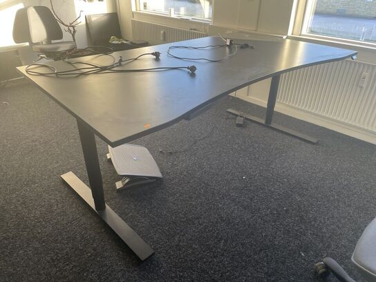 Hæve/sænkebord KINNARPS