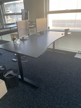 Hæve/sænkebord KINNARPS