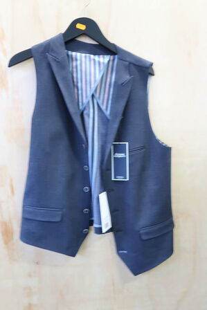 Vest str. 50 2BLIND2C Model: 701810