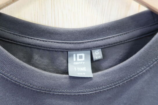 1 stk. T-shirt, 1 stk. Polorøje str. S ID Model: 510, 525