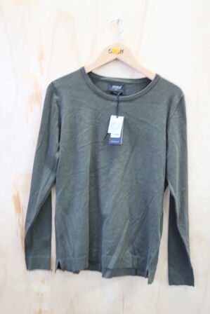 1 stk. Trøje, 1 stk. Polotrøje str. M NIMBUS CLOTHING Model: 3501-1, 2695-1