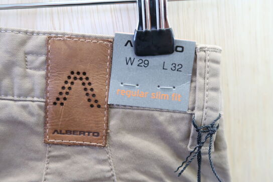 Bukser str. 29/32 ALBERTO Model: 1202-530