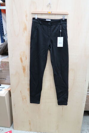 Habitbukser str. 36 CLAIREWOMAN Model: 19170061