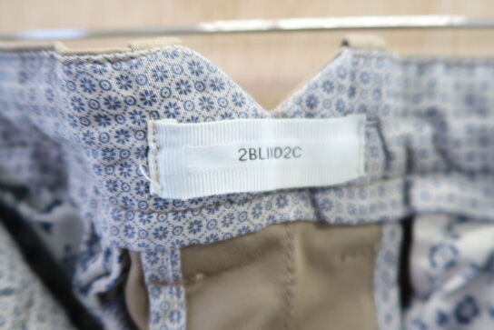 Bukser str. 50 2BLIND2C Model: 2BPA120