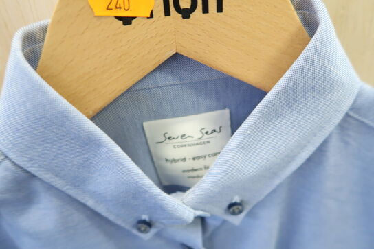 2 stk. Skjorter Str. M SEVEN SEAS Model: S85