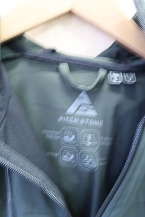 Jakke str. L PITCH STONE