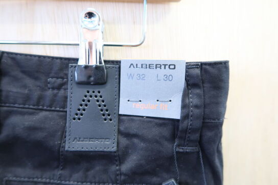 Bukser str. 32/30 ALBERTO Model: 1202-530