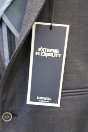 Vest str. 48 SUNWILL Model: 701810