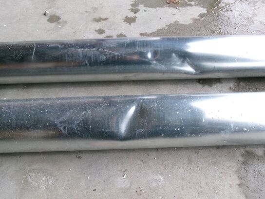 2 stk. nedløbsrør,  zink