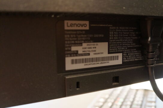 2 stk. skærme & Dock, m.v. LENOVO